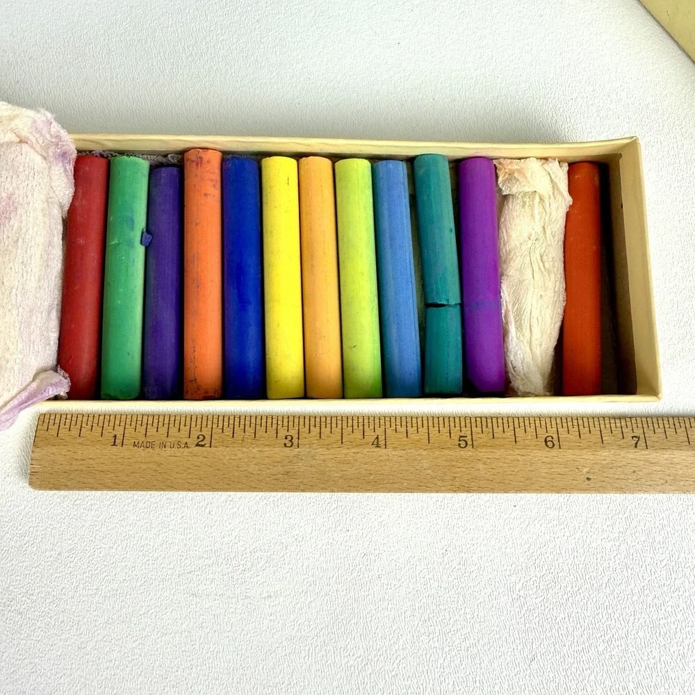 Vintage Binney & Smith An-Du-Septic Dustless Chalk 12 Colors Sticks in Box #6112